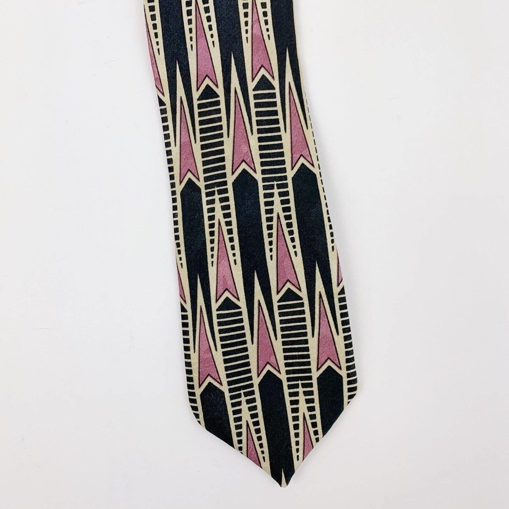 Vintage 1970s Impact Mod Art To Wear Arrows Purple Black Tie 54 x 3.75
